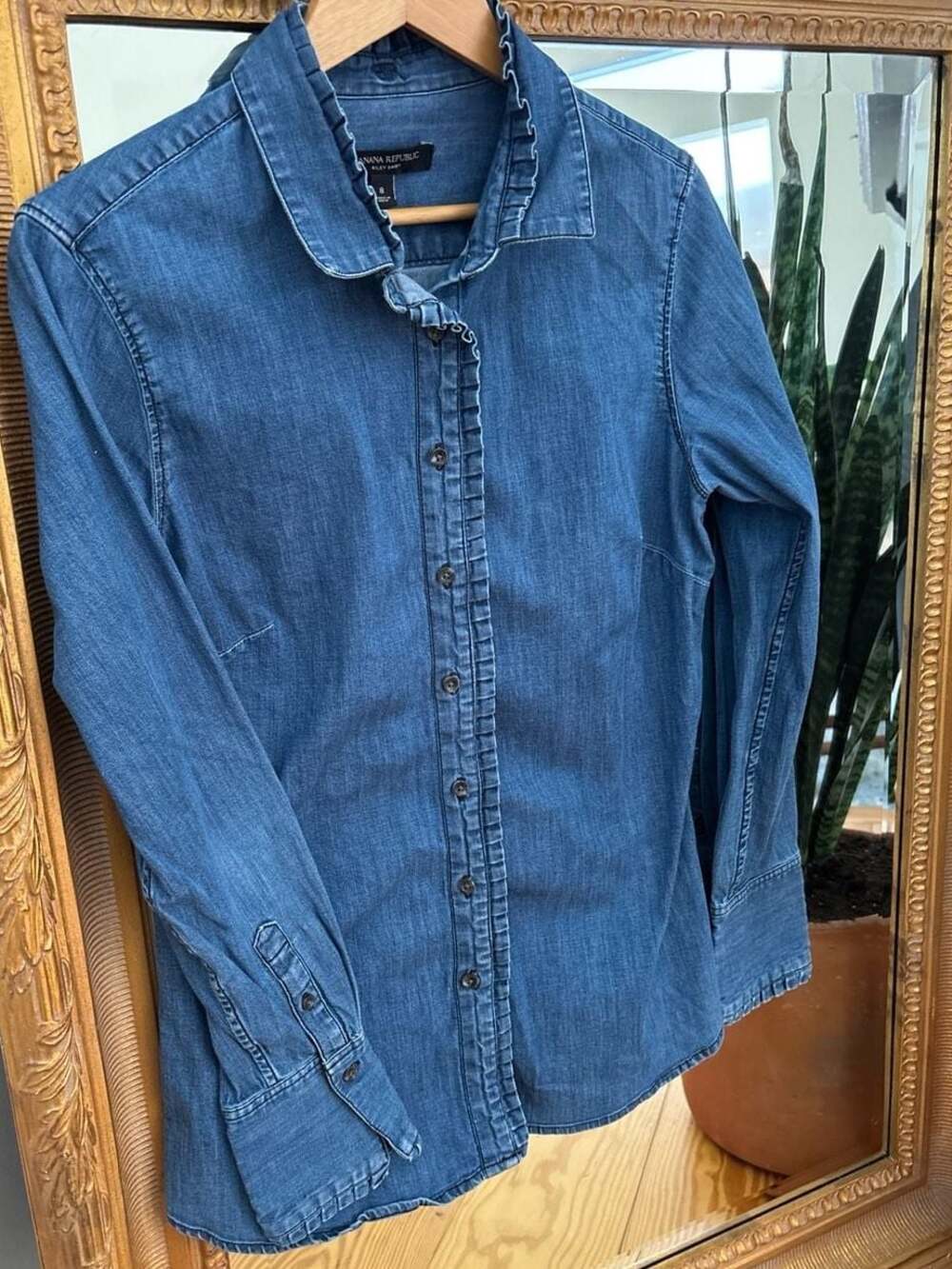 Banana Republic Riley Ruffle Denim Shirt Size 8 - Picture 4 of 8